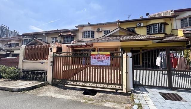 Bukit Rahman Putra - Double storey Terrace renovated freehold Sg Buloh 1