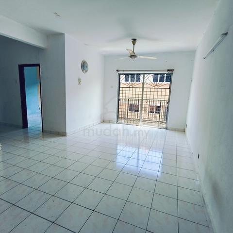 Sri Putra II Apartment 1