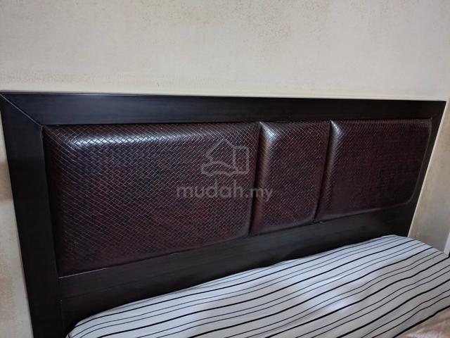 Queen-Size Storage Bed Frame - photo 3 of 5