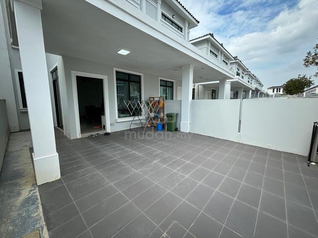 ECO TROPIC Low Deposit 4 Bedroom Fully Furnished Below Market Hot Area 2