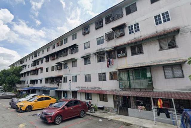 Flat Pandan Indah 1