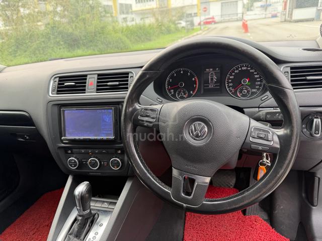 2012 Volkswagen JETTA 1.4 TSI (CBU) (A) - 4