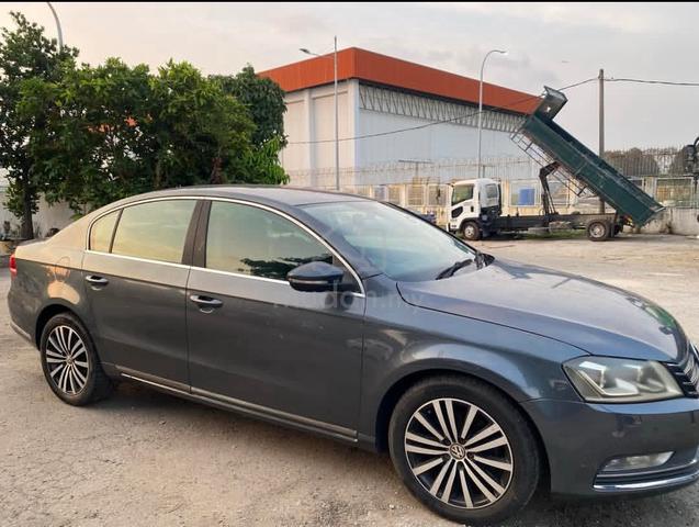 2015 Volkswagen PASSAT 1.8 TSI (CKD) ENHANCED (A) - 1