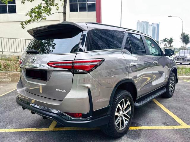4x4 Toyota FORTUNER 2.7 SRZ GRbdykit SideStep 360 - 2