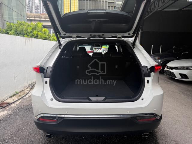 Toyota Harrier 2.0 Facelift G Spec 2023 - 3