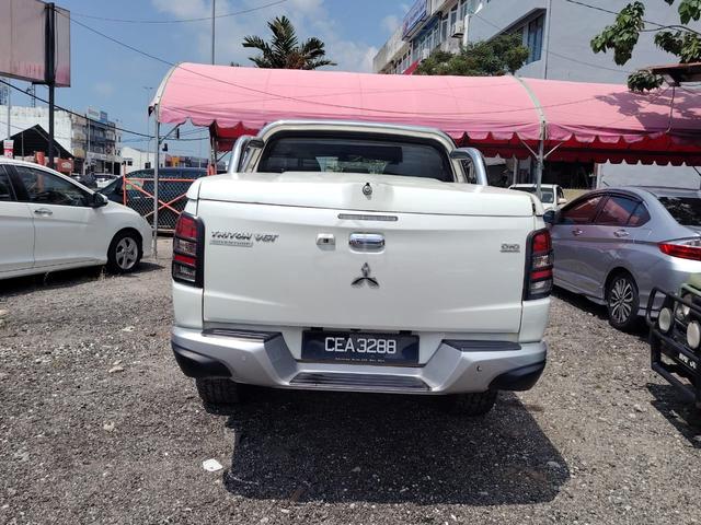 2015 Mitsubishi TRITON 2.5 VGT A/T (A) - 4