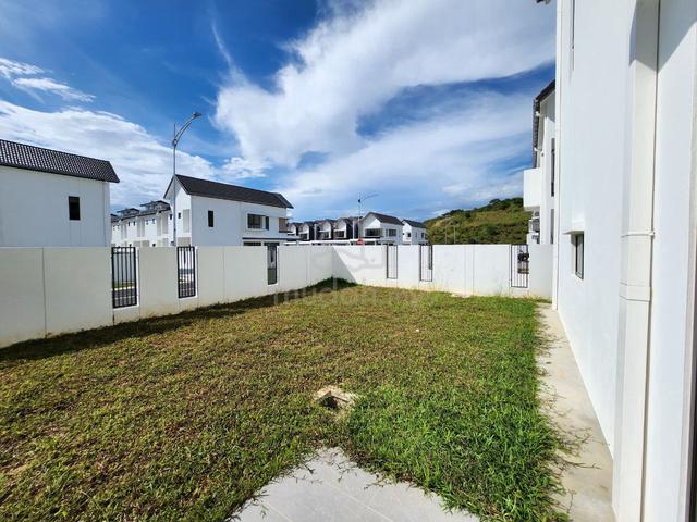 CORNER LOT BRAND NEW 2 Sty Terrace Serenia Aiora Serenia City KLIA 4