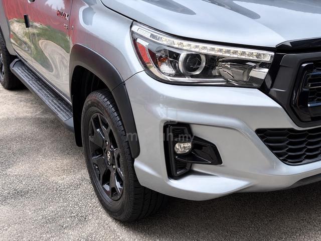 2020 Toyota HILUX 2.8 BLACK EDITION (A) LOAN KEDAI - 5