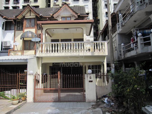 Sentul Dato Senu Three Storey Terrace House Endlot Sale 1