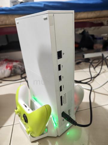 Xbox Series S - photo 4 of 6