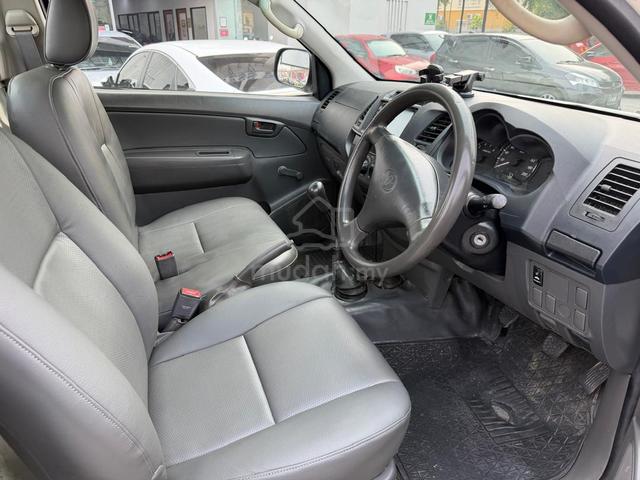 2012 Toyota HILUX 2.5 (M) single cab - 4