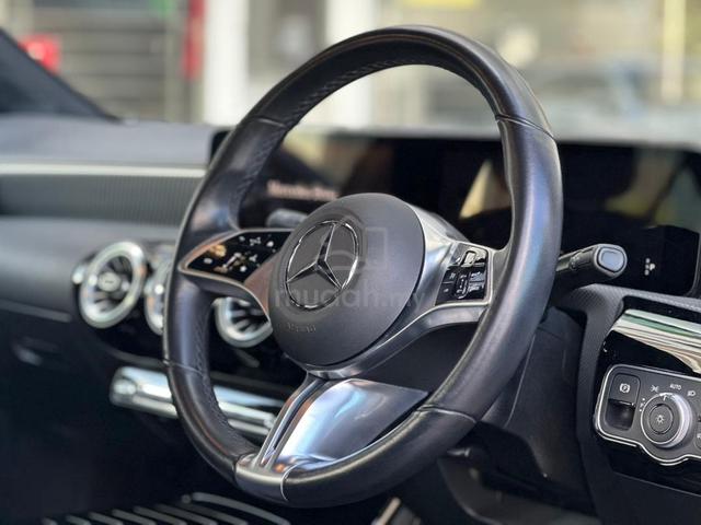 PADDLESHIFTERš„2024 Mercedes Benz A 200 PROGR 1.3 - 5