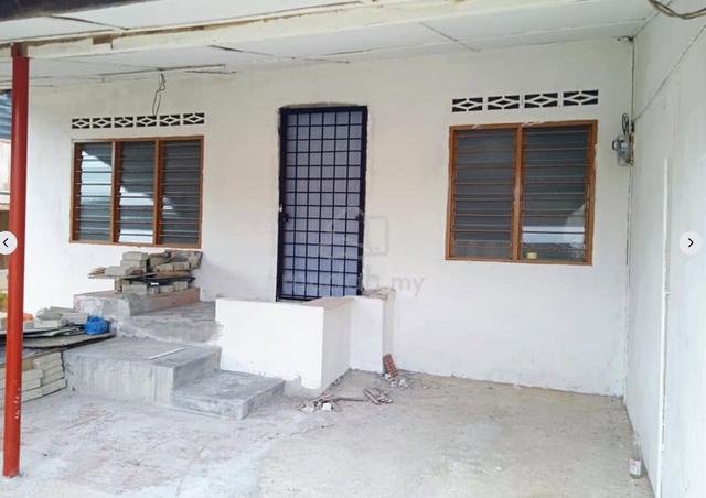 Selangor Hulu Langat Not Furnished 1-Storey Terraced House For Rent 1