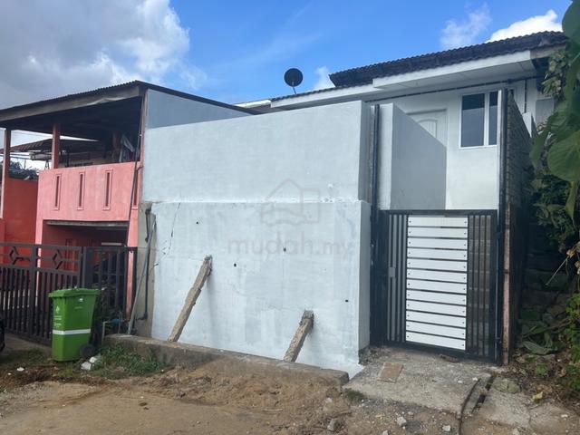 Rumah teres setingkat di Taman Dato rashid Salleh Kuantan 1