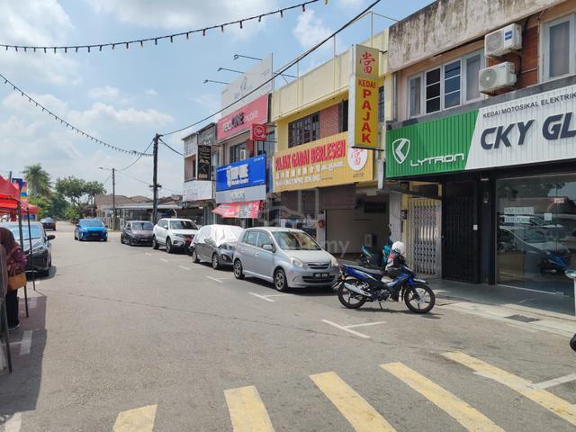 [ MAIN ROAD SHOPLOT ] 2 Sty Tmn Seri Duyong Bukit Katil Semabok Melaka 1