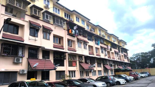 Dahlia Apartment (Ampang) 1