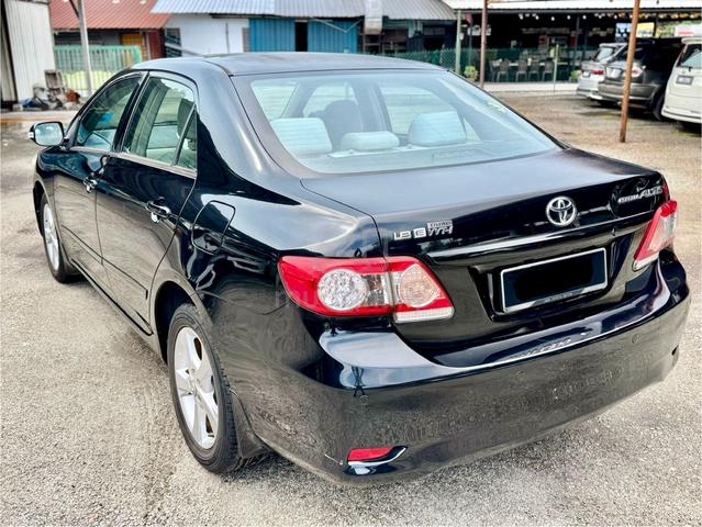 2013 Toyota COROLLA ALTIS 1.8 E FACELIFT (A) - 3
