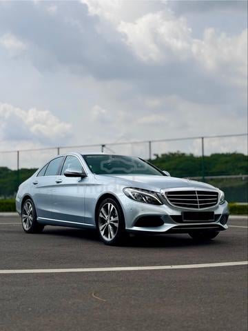 2016 Mercedes Benz C200 2.0 EXCLUSIVE (CKD) (A) - 1