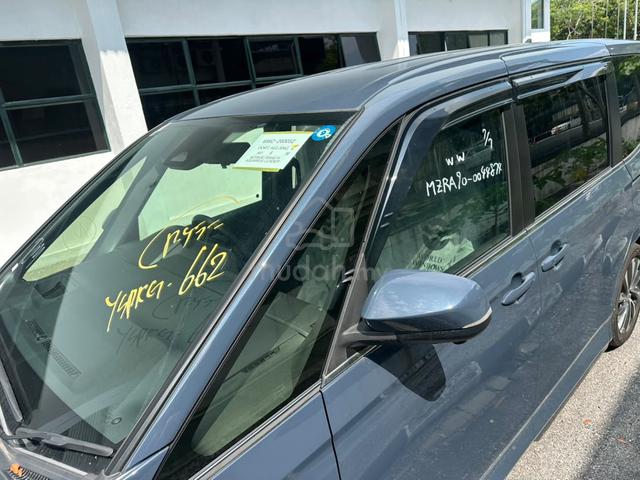 [SALE] 2023 Toyota Voxy SZ - GREY FULLY LOADEDSPEC - 4