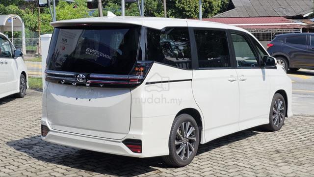 2024 Toyota VOXY 2.0 S-Z 7S FULLY LOADED TIP TOP - 4
