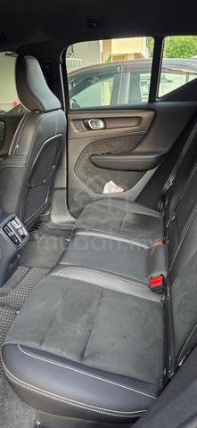2022 Volvo XC40 2.0 B5 ULTIMATE (A) - 4