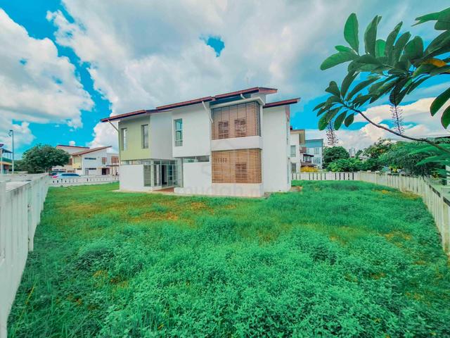 BELOW MARKET Double Storey Bungalow Bandar Baru Enstek, Nilai 4