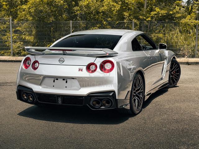 2023 Nissan GT-R R35 Black Edition - 2