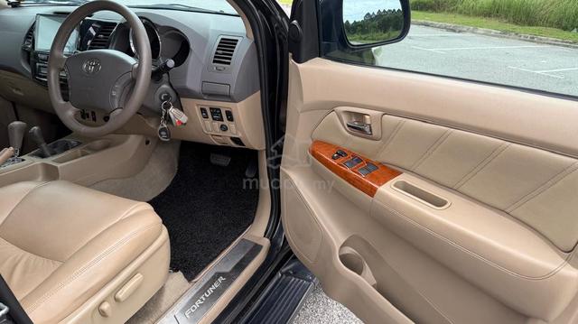 2009 Toyota FORTUNER 2.7 V FACELIFT (A) - 5