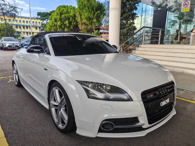 Audi TTS 2.0 Cabriolet Roadster  - 1