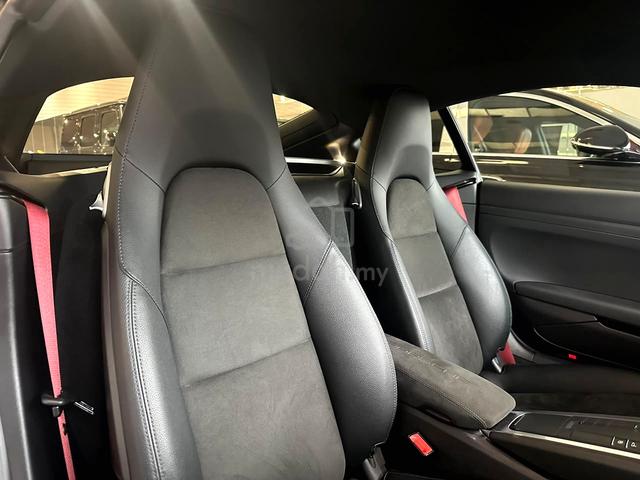 2022 Porsche 718 CAYMAN 2.0 (A) GT SILVER UK SPEC - 5