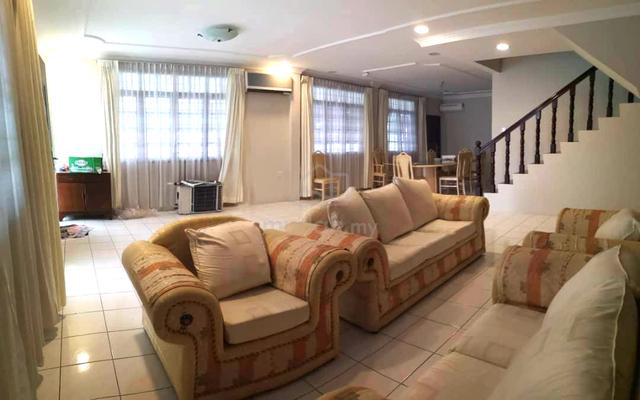 Double Storey Semi-D House For Sale! at Lorong Seladah,Tabuan Heights 1