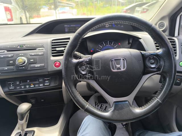 2014 Honda CIVIC 1.8 S FACELIFT (A) - 5