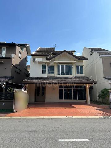Kemuning Bungalow Sale Below Market Value 1