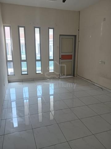 ( 👍👍👍 Must Rent 👍👍👍) Taman Naluri Indah Guard & Gated 3