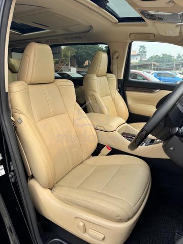 Toyota Alphard Executive Lounge 8 Speed Facelift - 3