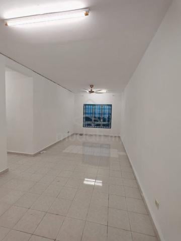 Idaman Senibong Apartment 1