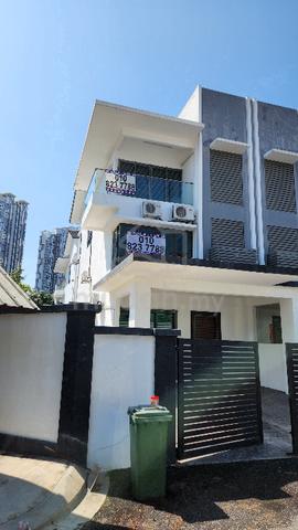 3 storey corner Superlink house Taman Setapak near Wangsa Maju Gombak 1