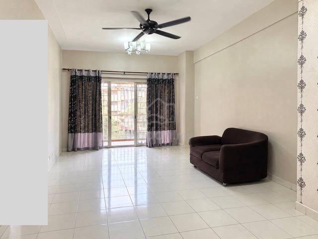 Selesa i-Resort Apartment (Pangsapuri Damai Mewah B) 1
