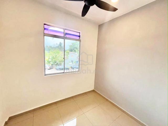 Taman mawar, pasir gudang, unblock view, fully renovation. 1