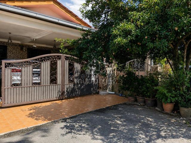 FULLY RENOVATED !!! Double Storey Seksyen 4 Bandar Baru Bangi 1