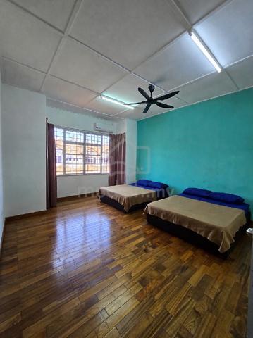 Bilik Sewa Sebelah Hospital UIA Kuantan Ada Aircond & Wifi 1