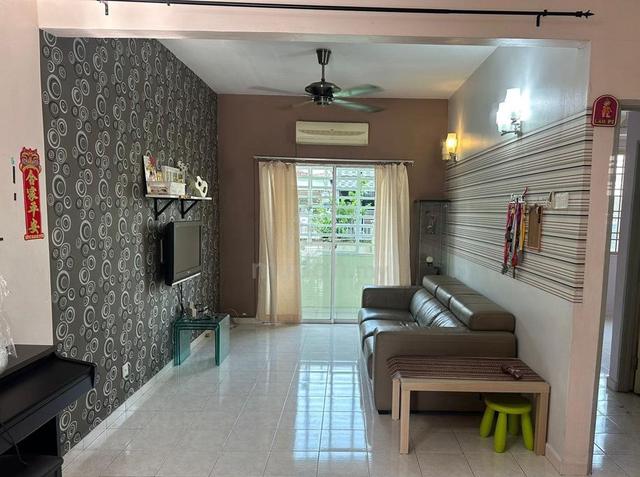 Taman Tun Hussein Onn 1
