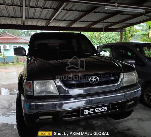2004 Toyota HILUX 2.5 SR TURBO (A) - 4