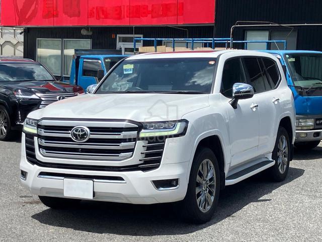 2023 Toyota Land Cruiser 300 ZX 3.5 Petrol 7Seater - 3