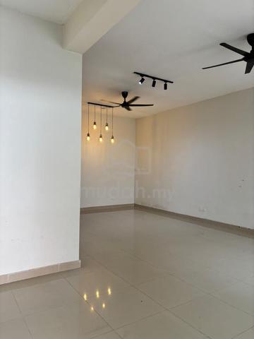 Double Storey Canting 3, Alam Impian 1