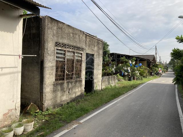 tanah lot kampung delek kiri 1