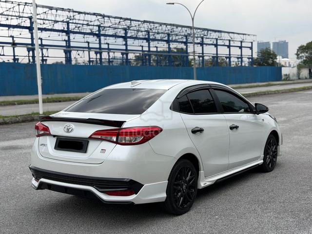 MINT CONDITION 2022 Toyota VIOS 1.5 GR-S (A) - 4