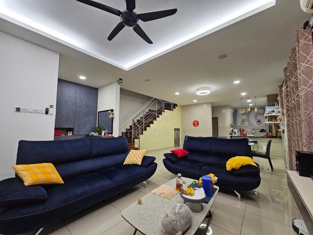 Facing Open, Renovated Semi-D 32x70, Kemuning Greenhills, Quadz 1