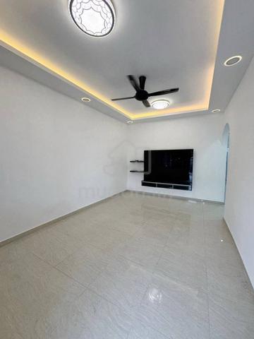 Jalan Joget, Taman Nesa @ Skudai Fully renovated Kitchen extended 1