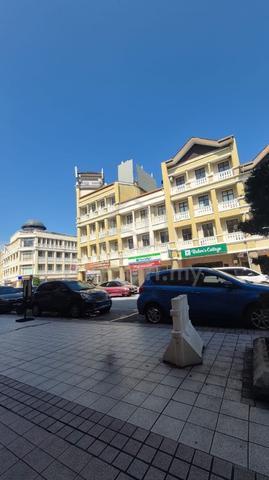 FREEHOLD 5800ft 4 Storey Shop Lot Presint 15 Putrajaya 1